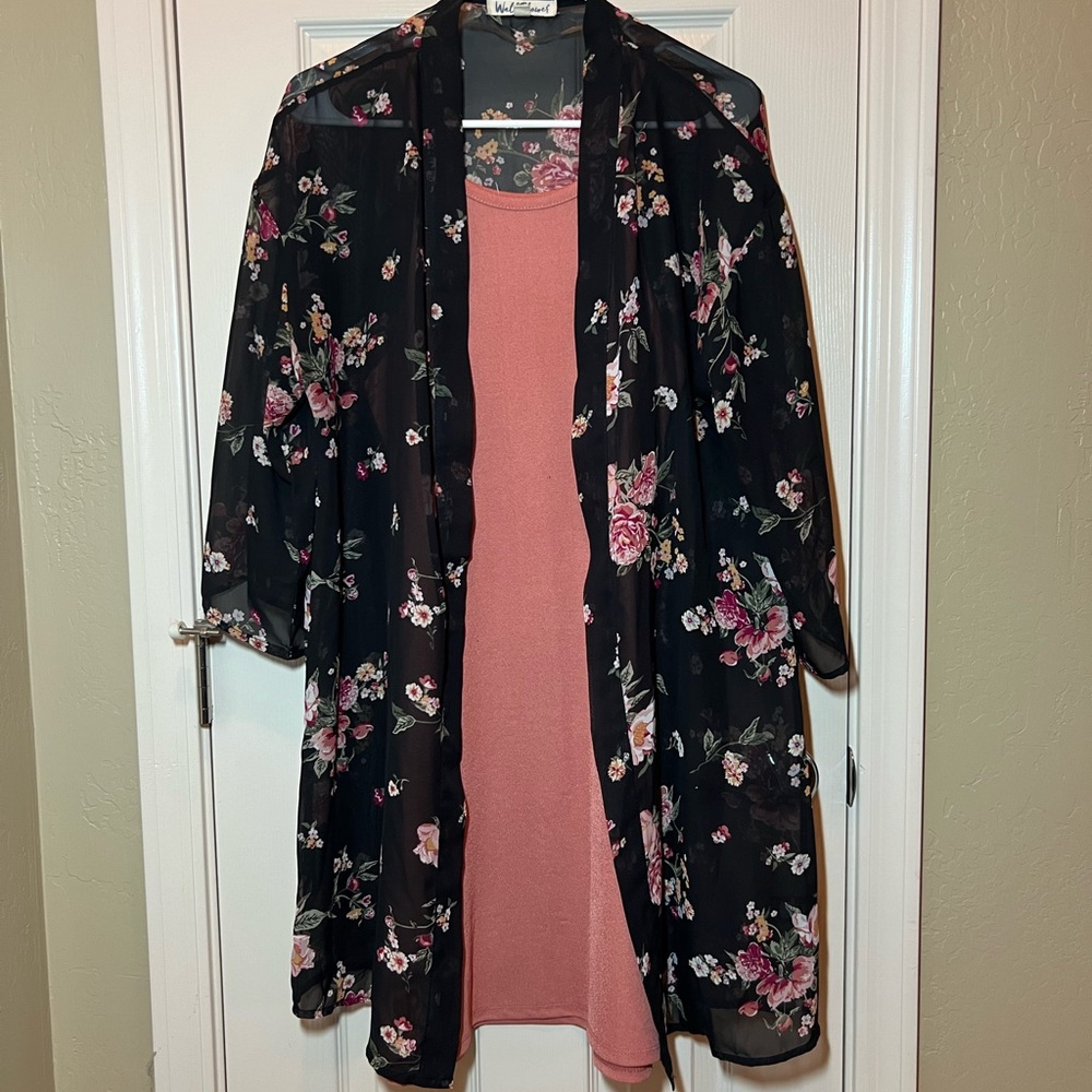 Two piece outfit. Dusty rose tank dress + black floral kimono. Size Large